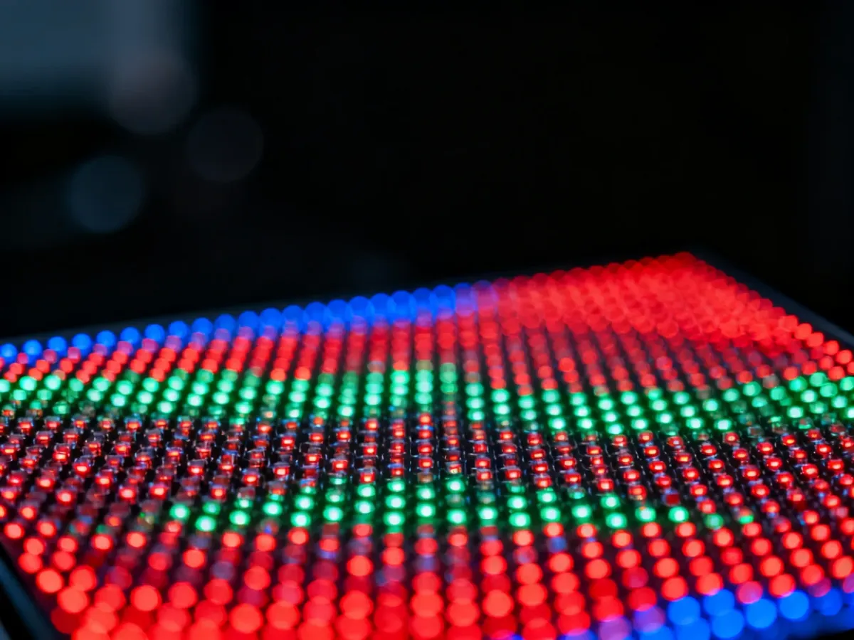 Mini LED – co to jest i jak działa ta technologia?
